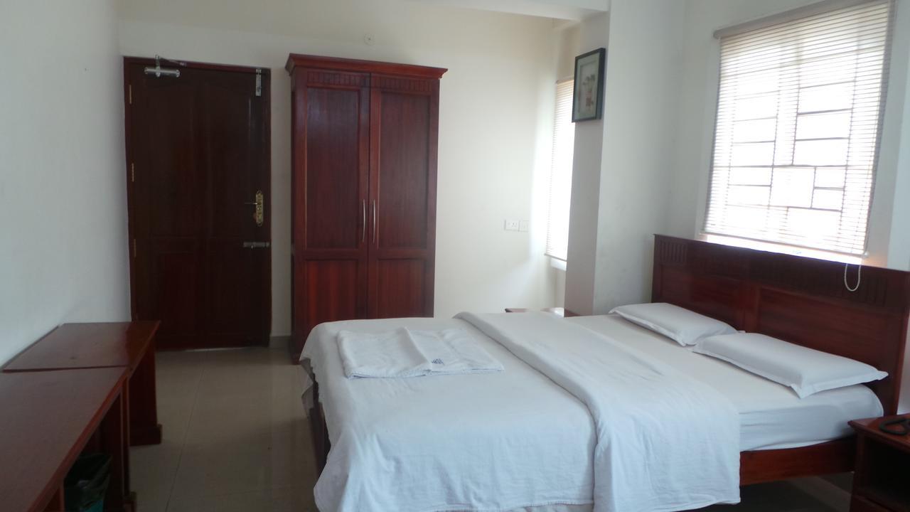 Kooloth Lake View Residency Hotel Коимбаторе Екстериор снимка