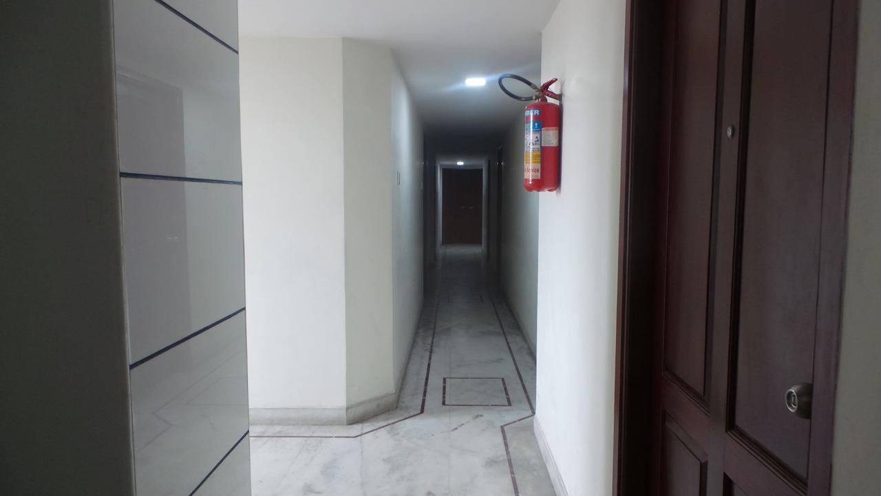 Kooloth Lake View Residency Hotel Коимбаторе Екстериор снимка